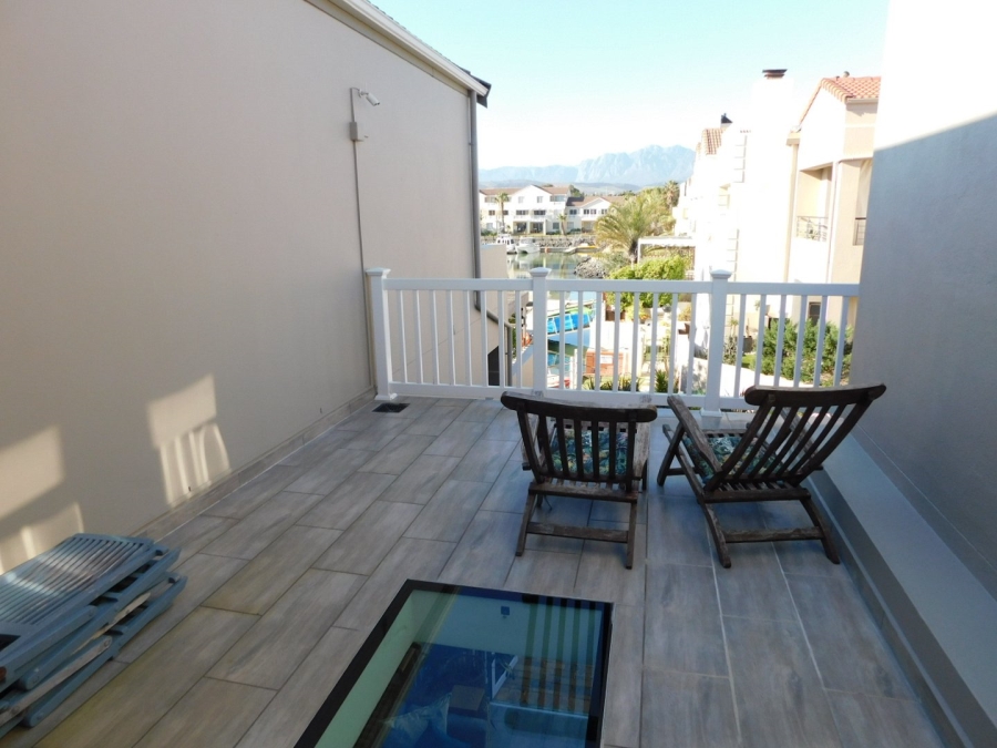 3 Bedroom Property for Sale in Harbour Island Western Cape